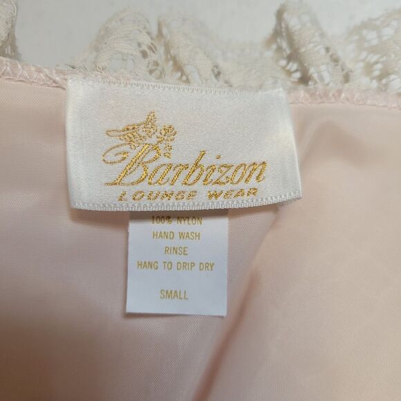Barbizon Vintage Satin Serene Nylon Pink Quilted Jacket with Cream Lace Trim - Picture 8 of 12